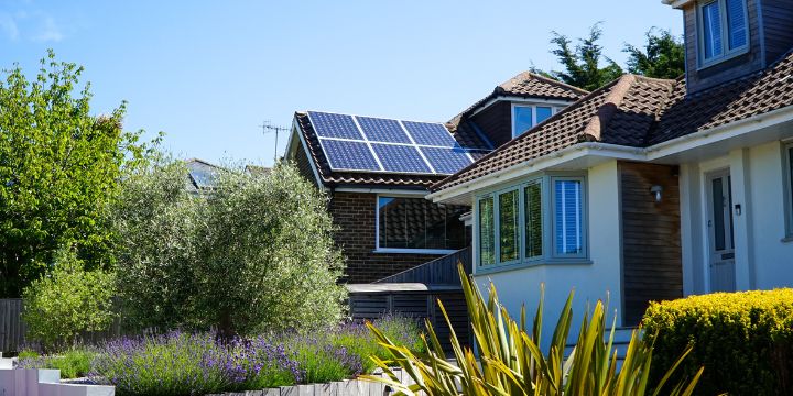 Las placas solares son rentables para la mayoría de viviendas