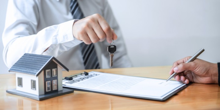 Descubre cóm cambiar tu seguro de hogar vinculado a la hipoteca